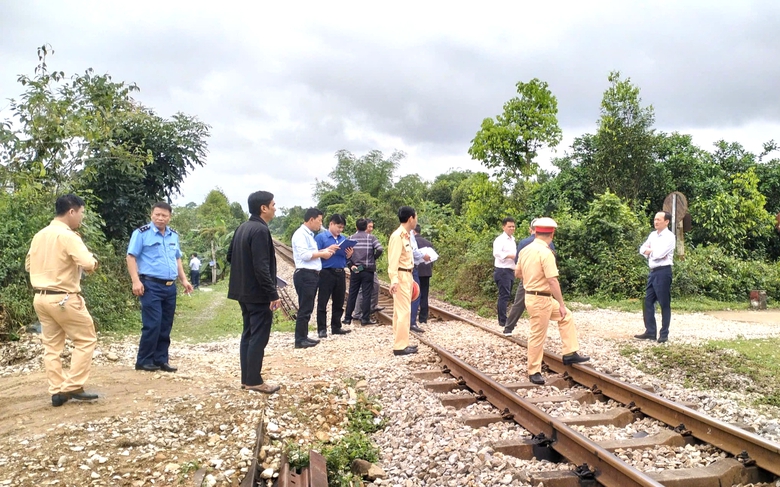 H&agrave; Tĩnh: Đề xuất ưu ti&ecirc;n kinh ph&iacute; triển khai Nghị định 65 x&oacute;a bỏ ho&agrave;n to&agrave;n lối đi tự mở
