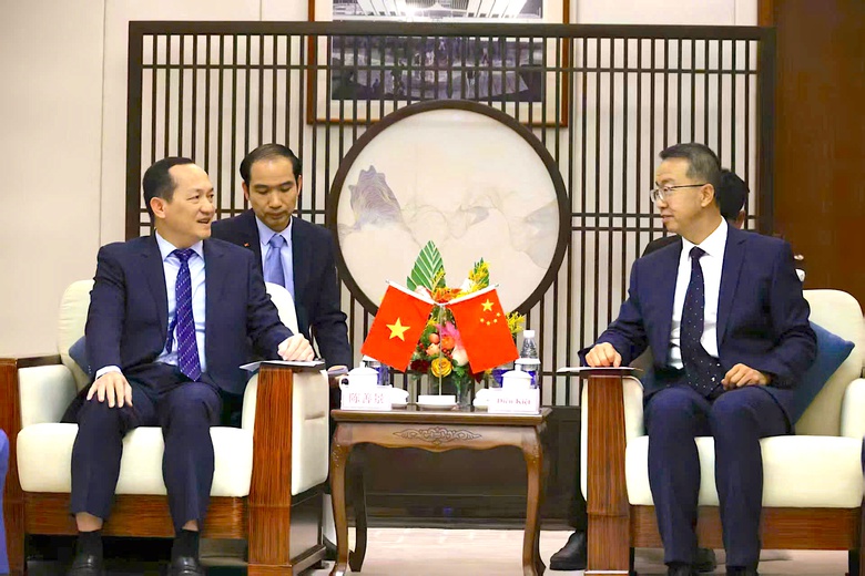 K&yacute; kết Nghị định thư Đường sắt bi&ecirc;n giới Việt - Trung, thống nhất vận tải li&ecirc;n vận quốc tế- Ảnh 2.