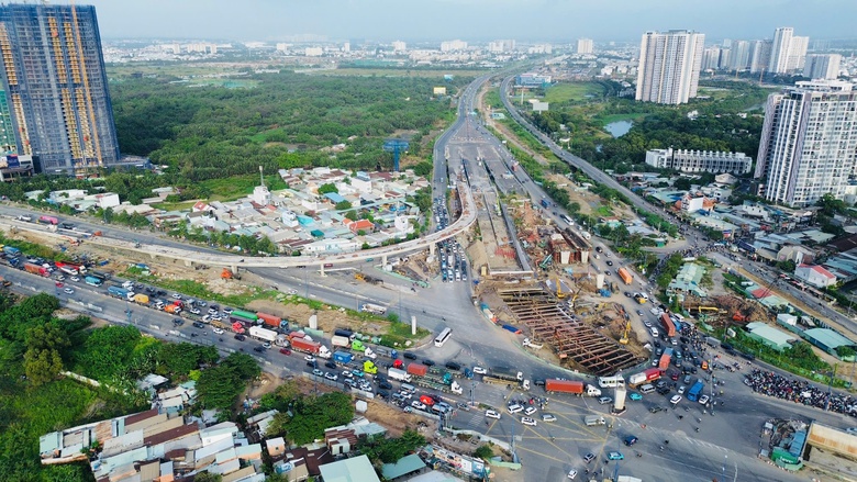 TP.HCM điều chỉnh tiến độ dự án nút giao An Phú, phấn đấu hoàn thành trong quý II/2026- Ảnh 1. TP.HCM điều chỉnh tiến độ dự án nút giao An Phú, phấn đấu hoàn thành trong quý II/2026- Ảnh 1.