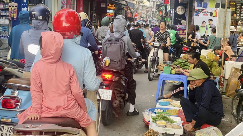 H&agrave; Nội c&oacute; bao nhi&ecirc;u chợ c&oacute;c, kinh doanh tự ph&aacute;t sẽ bị giải tỏa?- Ảnh 1.