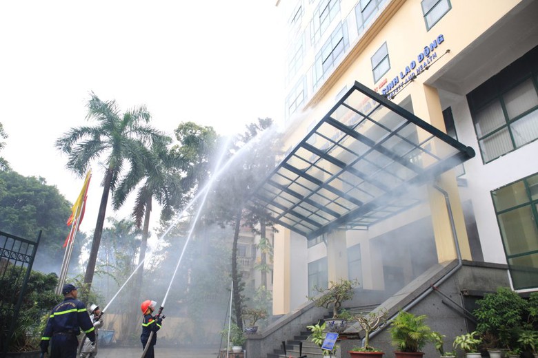 Ng&agrave;nh X&acirc;y dựng trước m&ugrave;a hanh kh&ocirc;: Tăng cảnh gi&aacute;c, siết an to&agrave;n c&ocirc;ng tr&igrave;nh- Ảnh 1.