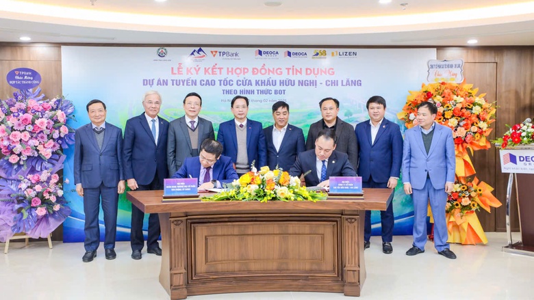 K&yacute; hợp đồng t&iacute;n dụng 2.500 tỷ đầu tư cao tốc Hữu Nghị - Chi Lăng- Ảnh 1.