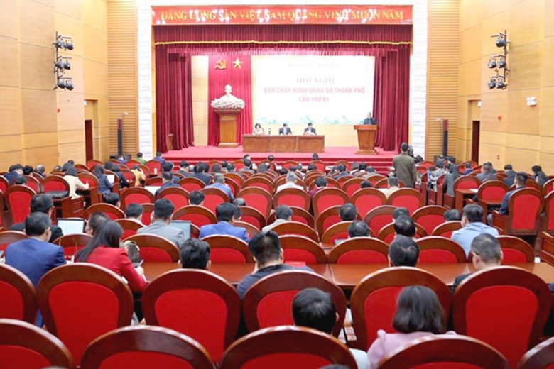 Lợi g&igrave; khi kh&ocirc;ng tổ chức HĐND cấp quận, phường?- Ảnh 1.