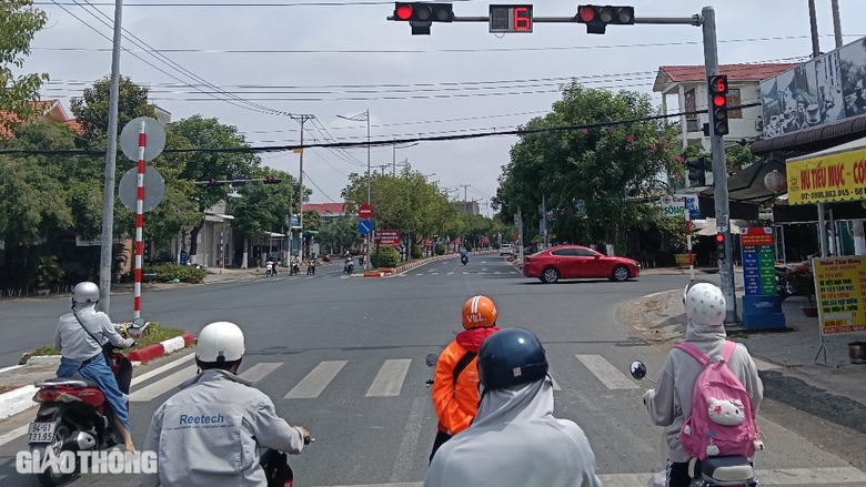 Bạc Liêu: Đoàn viên, hội viên vi phạm giao thông nhiều sẽ bị phê bình, cắt thi đua- Ảnh 2. Bạc Liêu: Đoàn viên, hội viên vi phạm giao thông nhiều sẽ bị phê bình, cắt thi đua- Ảnh 2.