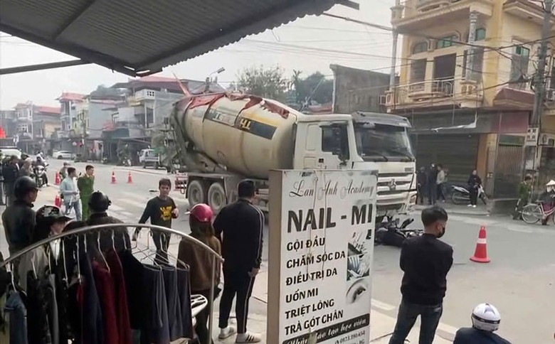 Hiện trường vụ tai nạn khiến 2 người thương vong. Hiện trường vụ tai nạn khiến 2 người thương vong.