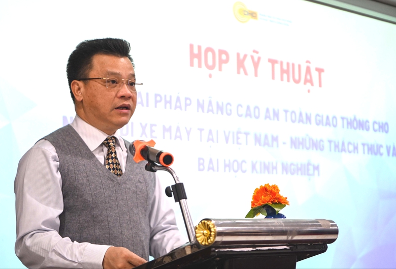 B&agrave;n giải ph&aacute;p đảm bảo an to&agrave;n giao th&ocirc;ng cho người đi m&ocirc; t&ocirc;, xe m&aacute;y- Ảnh 3.