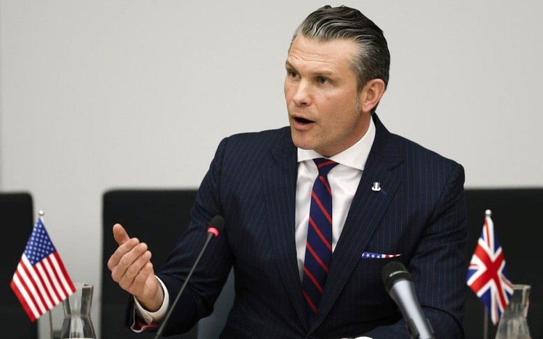 Bộ trưởng Quốc ph&ograve;ng Mỹ 