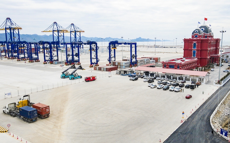 Loạt cơ chế h&uacute;t đầu tư đường sắt kết nối cảng biển