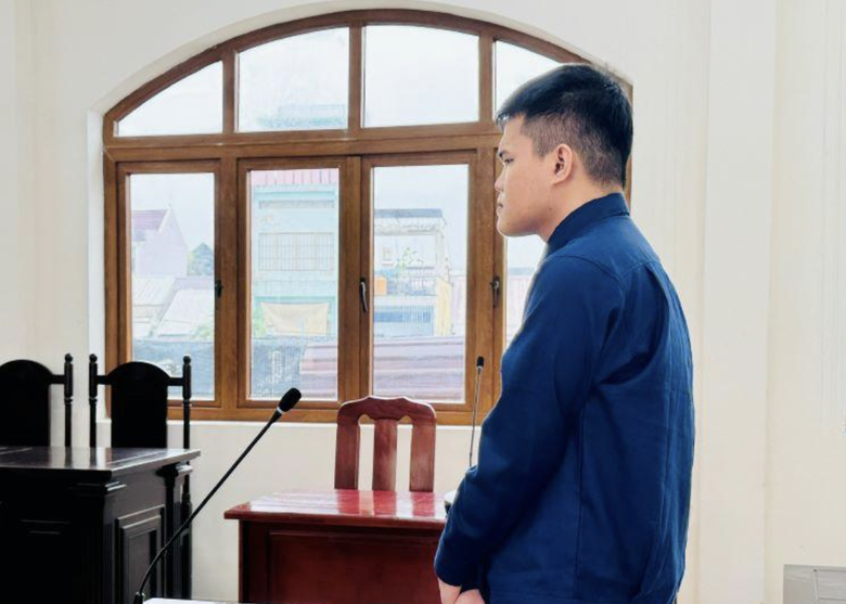 Lĩnh &aacute;n 7 năm t&ugrave; v&igrave; đ&acirc;m bạn nhậu của cha- Ảnh 1.