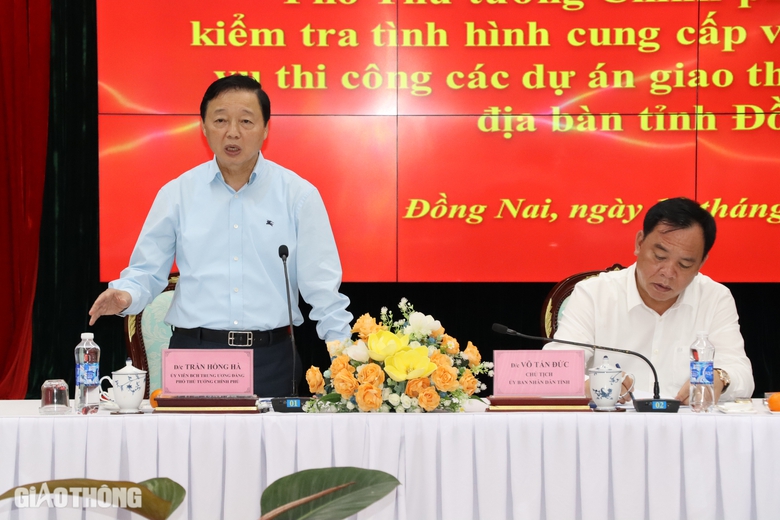 Trong tháng 2 giải quyết xong đất, đá phục vụ cao tốc và sân bay Long Thành- Ảnh 1. Trong tháng 2 giải quyết xong đất, đá phục vụ cao tốc và sân bay Long Thành- Ảnh 1.