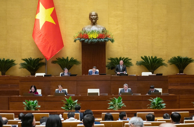 Đại biểu đề nghị c&acirc;n nhắc việc xem x&eacute;t, th&ocirc;ng qua luật trong một kỳ họp- Ảnh 1.