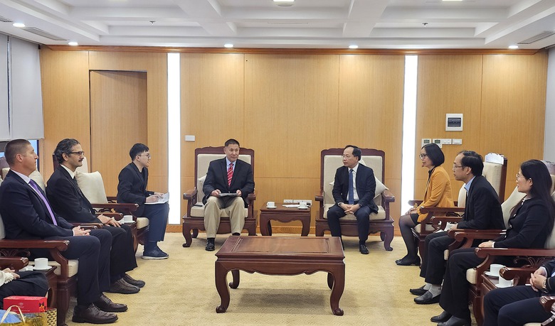 Doanh nghiệp Hoa Kỳ mong hợp t&aacute;c, ứng dụng vật liệu giao th&ocirc;ng th&acirc;n thiện m&ocirc;i trường- Ảnh 2.