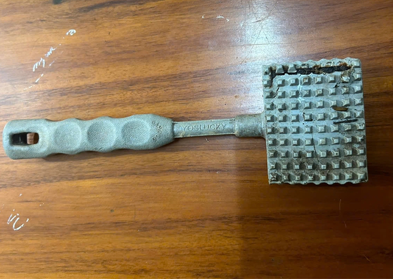 An Giang: Truy bắt nhanh nữ nghi phạm giết cụ ông 74 tuổi cướp 3 chiếc nhẫn vàng- Ảnh 3. An Giang: Truy bắt nhanh nữ nghi phạm giết cụ ông 74 tuổi cướp 3 chiếc nhẫn vàng- Ảnh 3.