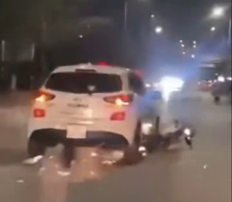 Vụ &ocirc; t&ocirc; k&eacute;o l&ecirc; xe m&aacute;y ở Vĩnh Ph&uacute;c: T&agrave;i xế từng trộm &ocirc; t&ocirc; trong trụ sở c&ocirc;ng an huyện- Ảnh 1.