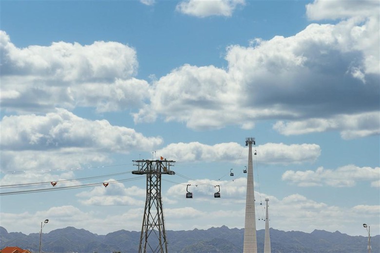 Giao th&ocirc;ng thuận lợi, du lịch C&aacute;t B&agrave; được &ldquo;đ&aacute;nh thức&rdquo;- Ảnh 4.