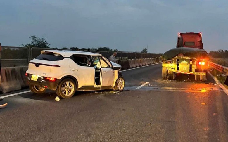 Hiện trường vụ tai nạn khiến hai người thương vong.