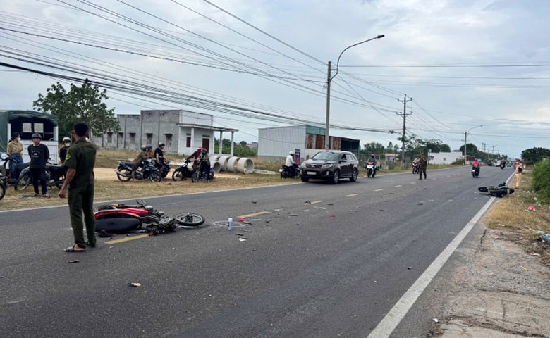 Hiện trường vụ tai nạn khiến ba người thương vong - Ảnh: Trần Tuấn. Hiện trường vụ tai nạn khiến ba người thương vong - Ảnh: Trần Tuấn.