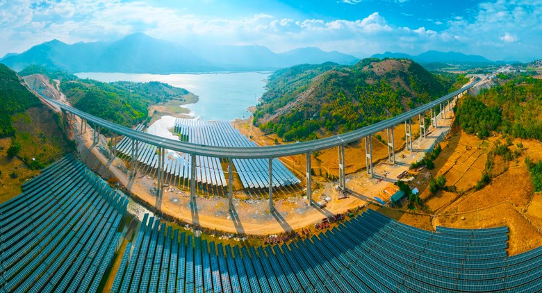 Cần 900.000 tỷ đồng đầu tư hạ tầng giao th&ocirc;ng đường bộ đến năm 2030- Ảnh 1.