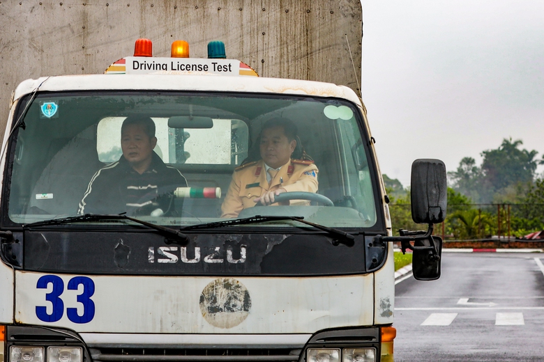 H&agrave; Nội th&agrave;nh lập Đội S&aacute;t hạch, cấp GPLX, nhận hồ sơ tại 2 địa điểm- Ảnh 2.