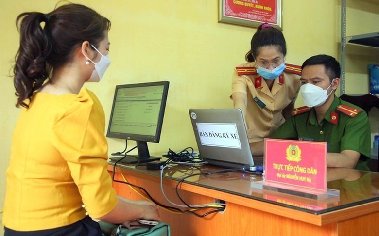 Từ 1/3: Nộp hồ sơ cấp đổi bằng l&aacute;i xe ở x&atilde;, phường, nhận kết quả sau 5 ng&agrave;y l&agrave;m việc