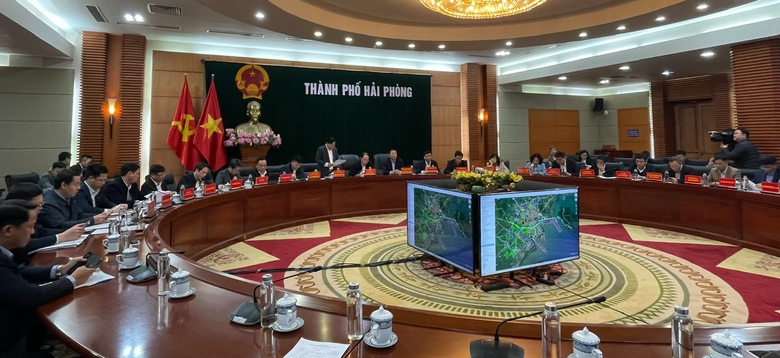 Bộ trưởng Trần Hồng Minh giao giải quyết ngay nhiều kiến nghị của TP Hải Ph&ograve;ng- Ảnh 1.