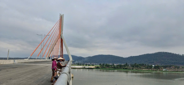 Cầu d&acirc;y văng ngh&igrave;n tỷ nối Bắc Giang v&agrave; Hải Dương sẽ th&ocirc;ng xe kỹ thuật dịp 30/4-1/5- Ảnh 1.