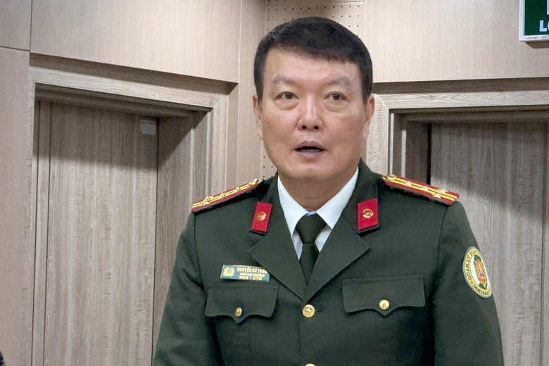 Bộ Công an: Người phẫu thuật khuôn mặt nên làm lại hộ chiếu nếu muốn xuất, nhập cảnh- Ảnh 1. Bộ Công an: Người phẫu thuật khuôn mặt nên làm lại hộ chiếu nếu muốn xuất, nhập cảnh- Ảnh 1.