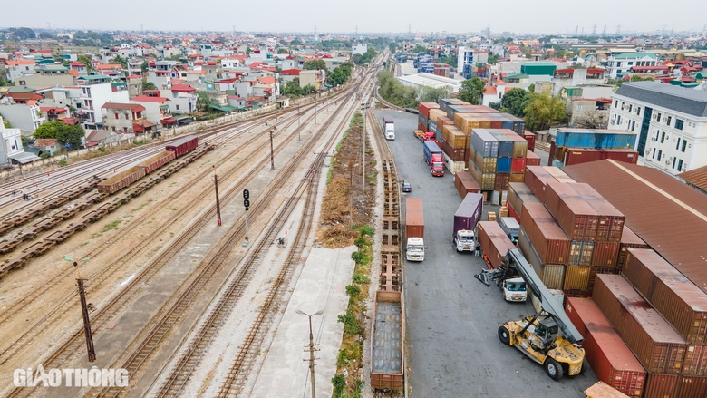 Đo&agrave;n c&ocirc;ng t&aacute;c của Quốc hội khảo s&aacute;t dự &aacute;n đường sắt L&agrave;o Cai - H&agrave; Nội - Hải Ph&ograve;ng- Ảnh 5.