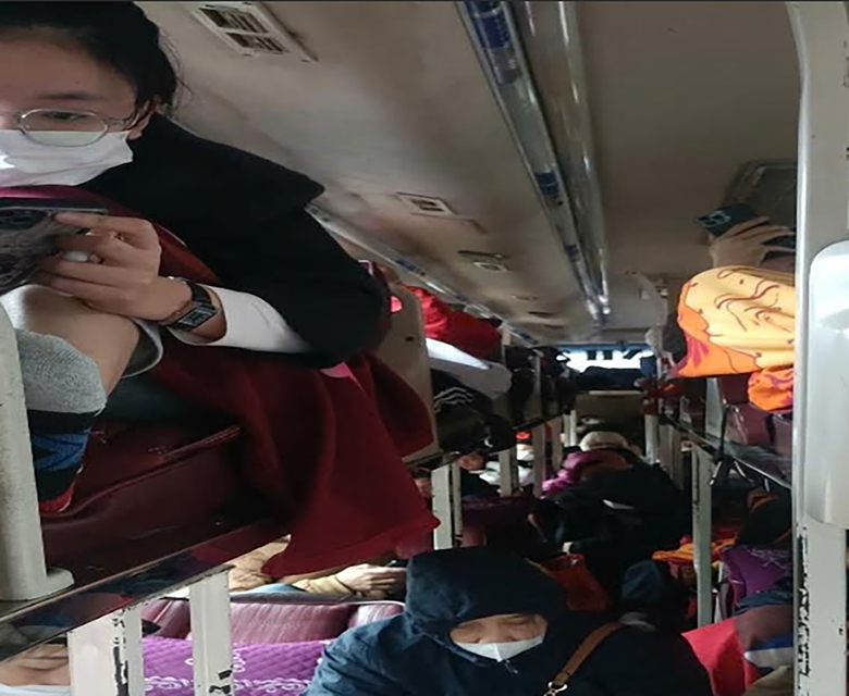 Ngăn triệt để xe nhồi nh&eacute;t kh&aacute;ch - Ảnh 1.