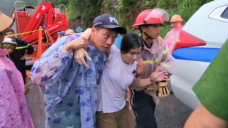 Vụ ô tô rơi xuống vực: Đầu độc chết người tình rồi chở đi chơi lần cuối- Ảnh 1. Vụ ô tô rơi xuống vực: Đầu độc chết người tình rồi chở đi chơi lần cuối- Ảnh 1.