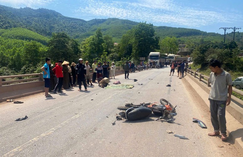 Hiện trường vụ tai nạn khiến &ocirc;ng H.Đ tử vong tại chỗ.