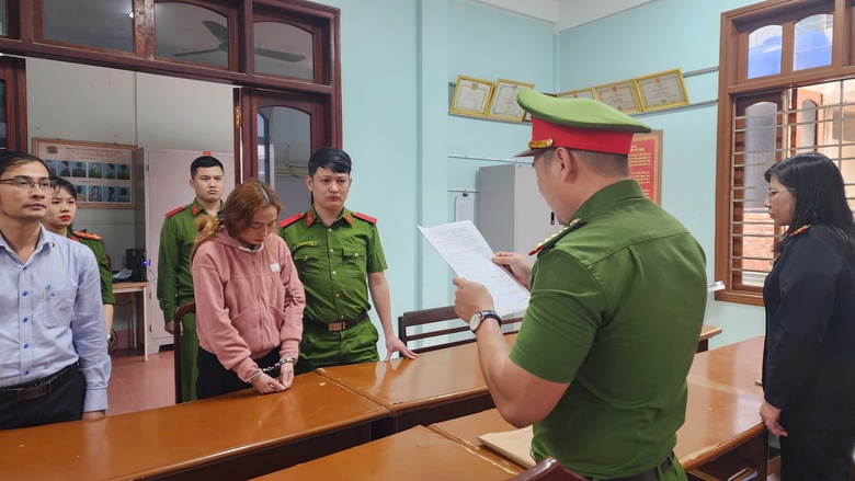 Người phụ nữ Quảng Trị lừa đảo hơn 500 triệu tiền l&agrave;m hồ sơ xuất khẩu lao động- Ảnh 1.