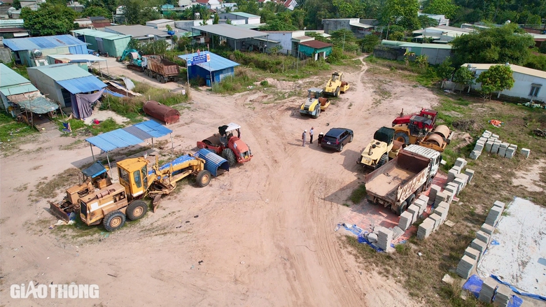 Nhiều nhà thầu bị nhắc nhở, cao tốc qua Đồng Nai hiện thi công ra sao?- Ảnh 8. Nhiều nhà thầu bị nhắc nhở, cao tốc qua Đồng Nai hiện thi công ra sao?- Ảnh 8.