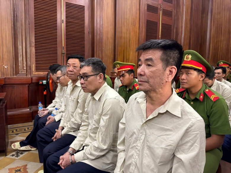 Cựu Chủ tịch C&ocirc;ng ty Trung Hậu 68 khai kh&ocirc;ng c&oacute; sẵn vốn m&agrave; phải vay để mở doanh nghiệp- Ảnh 2.