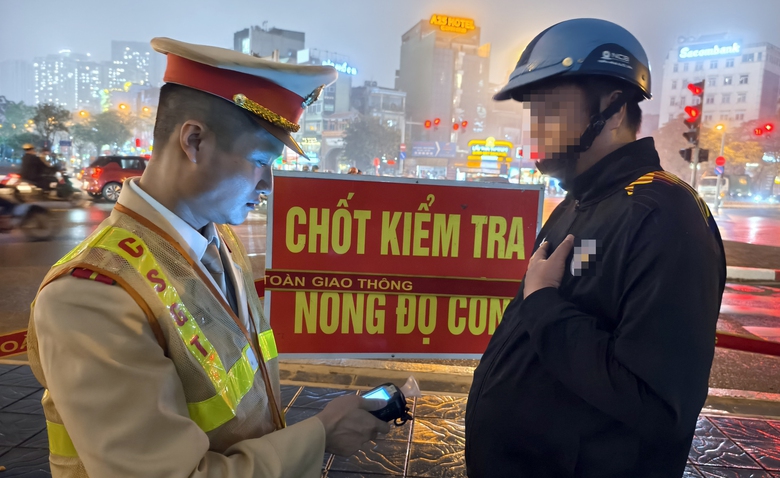 "Ma men" lái xe giảm gần 50% sau 2,5 tháng áp dụng Nghị định 168- Ảnh 3. "Ma men" lái xe giảm gần 50% sau 2,5 tháng áp dụng Nghị định 168- Ảnh 3.