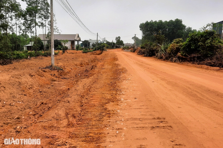 Dự án chậm tiến độ vừa thay nhà thầu ở Quảng Trị đang thi công thế nào?- Ảnh 13. Dự án chậm tiến độ vừa thay nhà thầu ở Quảng Trị đang thi công thế nào?- Ảnh 13.