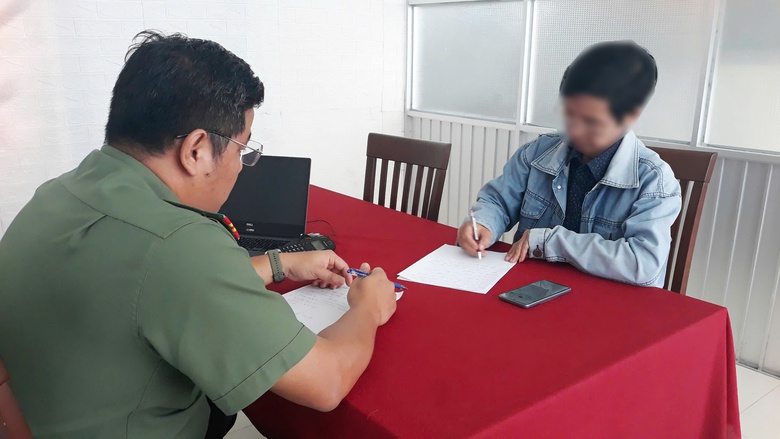 Bị lừa hơn 60 triệu vì vay vốn từ số điện thoại lạ- Ảnh 1. Bị lừa hơn 60 triệu vì vay vốn từ số điện thoại lạ- Ảnh 1.