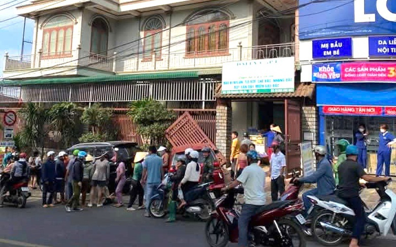 M&acirc;u thuẫn chuyện t&igrave;nh cảm, c&ocirc; g&aacute;i bị người y&ecirc;u đ&acirc;m tử vong