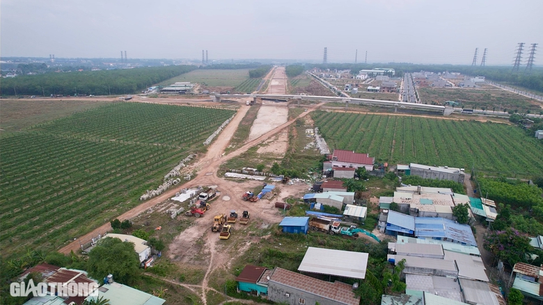 Đồng Nai: Quá hẹn bàn giao, 8% mặt bằng cao tốc Biên Hoà vẫn vướng mắc- Ảnh 4. Đồng Nai: Quá hẹn bàn giao, 8% mặt bằng cao tốc Biên Hoà vẫn vướng mắc- Ảnh 4.