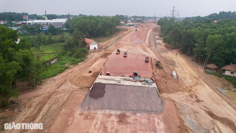 Đồng Nai: Quá hẹn bàn giao, 8% mặt bằng cao tốc Biên Hoà vẫn vướng mắc- Ảnh 7. Đồng Nai: Quá hẹn bàn giao, 8% mặt bằng cao tốc Biên Hoà vẫn vướng mắc- Ảnh 7.