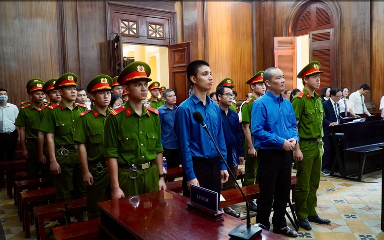 Cựu gi&aacute;m đốc Trung t&acirc;m Dạy nghề l&aacute;i xe S&agrave;i G&ograve;n bị đề nghị mức &aacute;n 12 năm t&ugrave;- Ảnh 2.