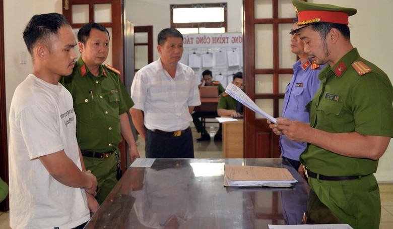 Gia Lai: Khởi tố nh&oacute;m đối tượng trong vụ hỗn chiến tại văn ph&ograve;ng nh&agrave; xe Anh Ph&aacute;t- Ảnh 1.