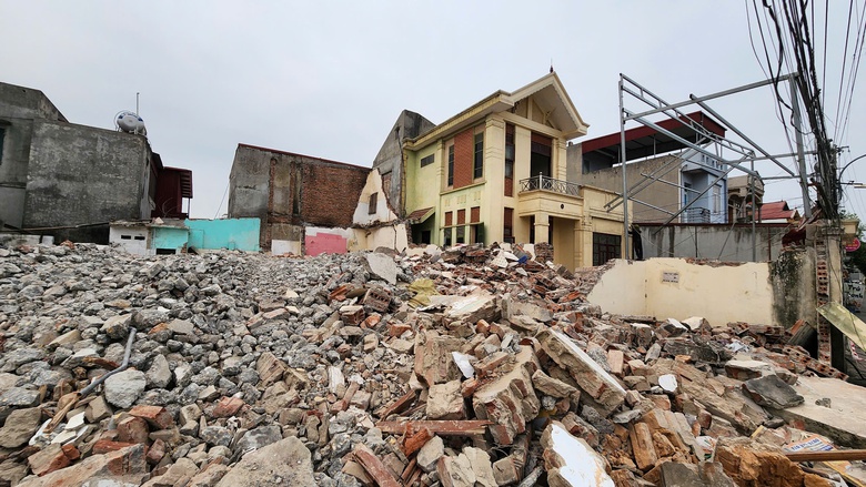 Vui vẻ nhường đất, người dân nhộn nhịp xây nhà bên đường Vành đai 4 qua Bắc Ninh- Ảnh 5. Vui vẻ nhường đất, người dân nhộn nhịp xây nhà bên đường Vành đai 4 qua Bắc Ninh- Ảnh 5.