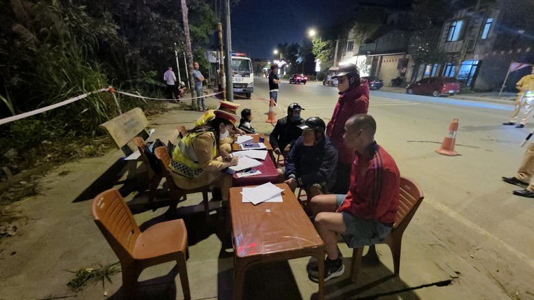 CSGT Y&ecirc;n B&aacute;i điều tra cơ bản, kh&eacute;p k&iacute;n địa b&agrave;n, xử l&yacute; đ&uacute;ng đối tượng để k&eacute;o giảm tai nạn- Ảnh 18.