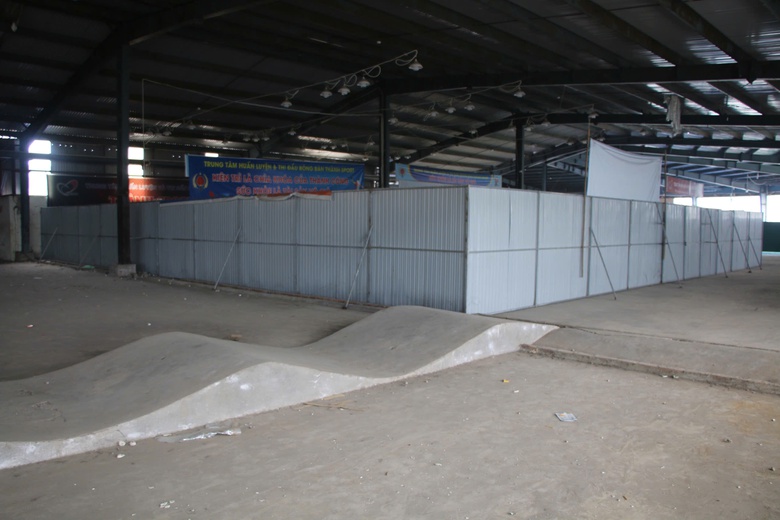 Cảnh hoang tàn trong khu chợ lớn nhất trung tâm Thái Nguyên- Ảnh 2. Cảnh hoang tàn trong khu chợ lớn nhất trung tâm Thái Nguyên- Ảnh 2.