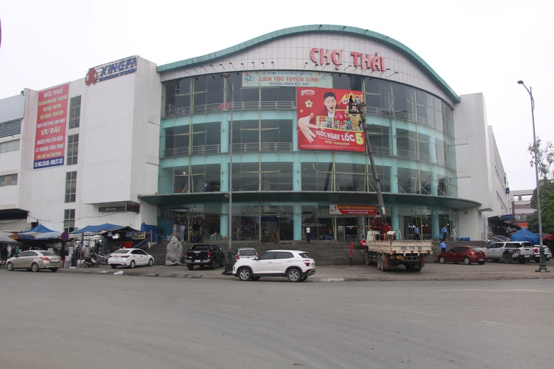 Cảnh hoang tàn trong khu chợ lớn nhất trung tâm Thái Nguyên- Ảnh 1. Cảnh hoang tàn trong khu chợ lớn nhất trung tâm Thái Nguyên- Ảnh 1.