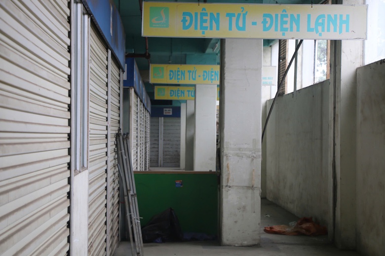 Cảnh hoang tàn trong khu chợ lớn nhất trung tâm Thái Nguyên- Ảnh 7. Cảnh hoang tàn trong khu chợ lớn nhất trung tâm Thái Nguyên- Ảnh 7.