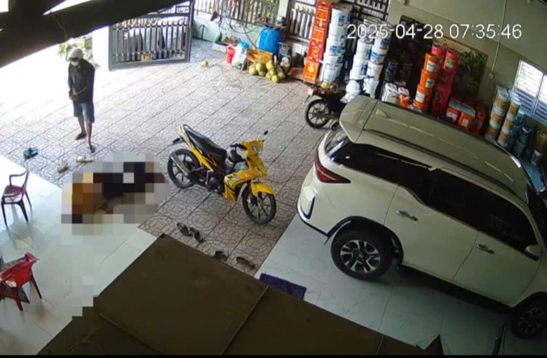 Công an Vĩnh Long điều tra nghi án nổ súng bắn người rồi tự sát- Ảnh 1. Công an Vĩnh Long điều tra nghi án nổ súng bắn người rồi tự sát- Ảnh 1.