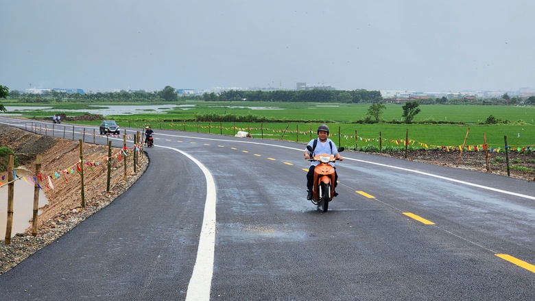 Cầu trăm tỷ th&ocirc;ng xe nối Bắc Ninh - Bắc Giang, người d&acirc;n tho&aacute;t cảnh qua s&ocirc;ng lụy đ&ograve;- Ảnh 6.