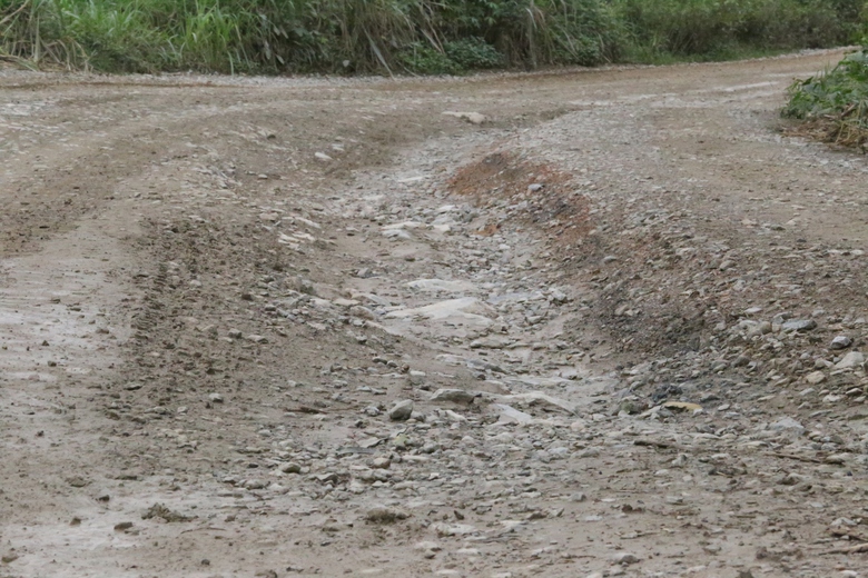 Chi ch&iacute;t hố lớn, hố nhỏ tr&ecirc;n tuyến tỉnh lộ ở Th&aacute;i Nguy&ecirc;n- Ảnh 10.